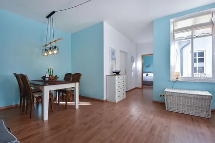 Wohnbereich mit separaten Esstisch