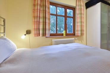 2. Schlafzimmer