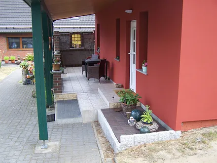 Überdachte Terrasse