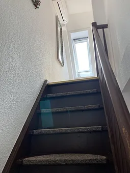 Treppe zum Schlafzimmer1, Bad