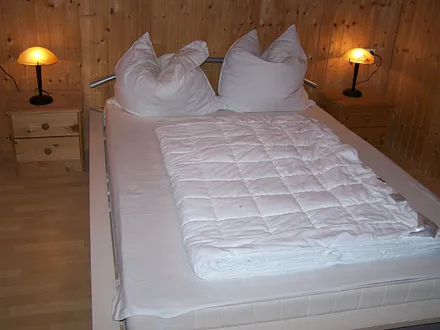 Schlafzimmer2 Bettanlage