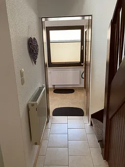 Ansicht vom Wohnzimmer zum Eingang