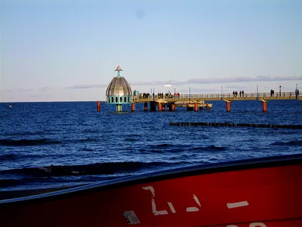 Seebrücke in Zingst und Gondel