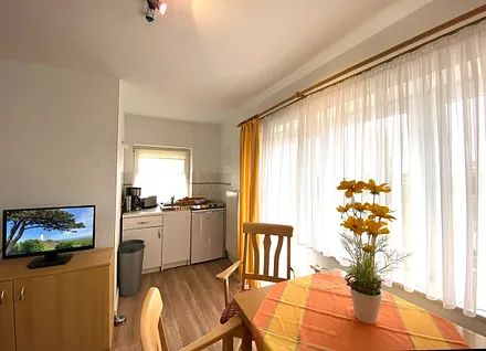 Wohn-, Ess- und Kochbereich