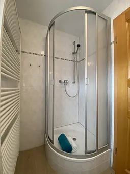 Bad mit Dusche