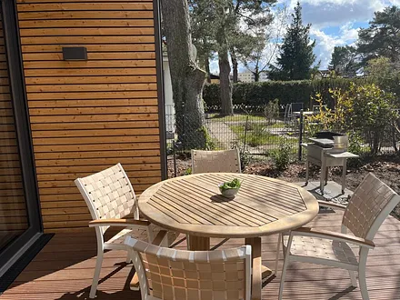 Grill und Gartenmöbel