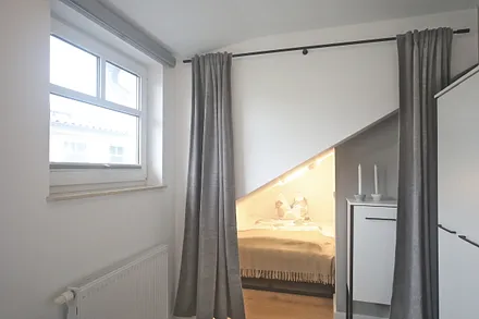 Hinweis: nur für Kinder / Teens geeignet, kein Erwachsenenschlafplatz.