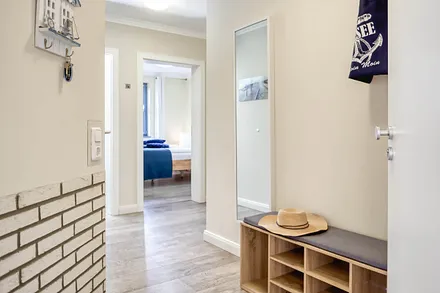 Diele mit Schuhablage