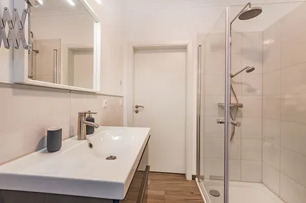 Badezimmer 2