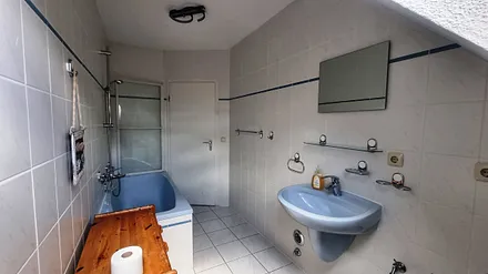 Tageslichbad  mit Badewanne