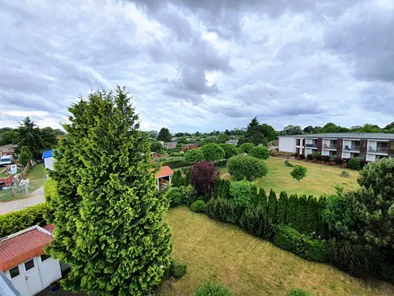 Blick vom Balkon auf raues Wetter