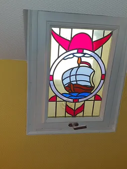 Bild mit Kogge im Dachspitz