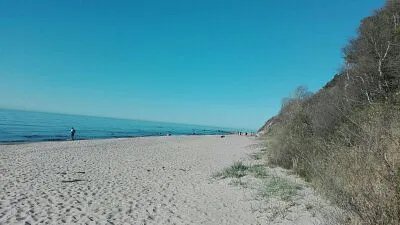 Steilküste und Strand