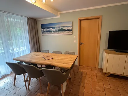 Blick in das Wohn- und Esszimmer