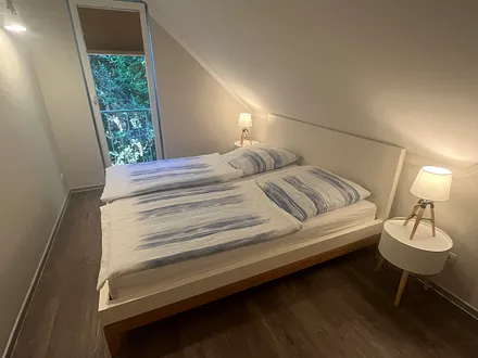 Schlafzimmer 2 mit Doppelbett 180 x 200 cm