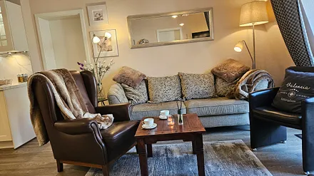 Lederohrensessel lädt zum Verweilen ein