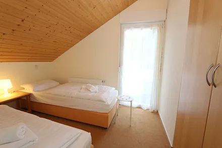 2. Schlafzimmer mit Einzelbetten