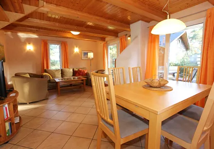 Esstisch für gemeinsames Essen