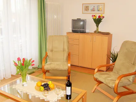 Das helle und freundliche Wohn-/Schlafzimmer