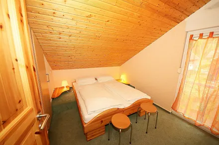 3. Schlafzimmer mit Doppelbett