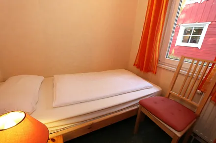 4. Schlafzimmer mit Einzelbett