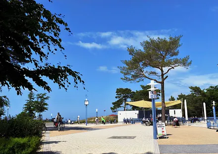 Kurplatz - Promenade - Hauptaufgang Strand , Seebad Zempin