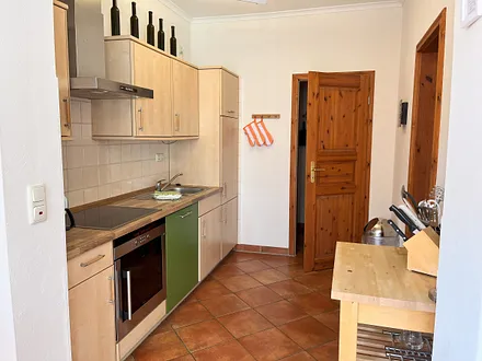 Ausreichend Platz zum Kochen - Mikrowelle ist vorhanden