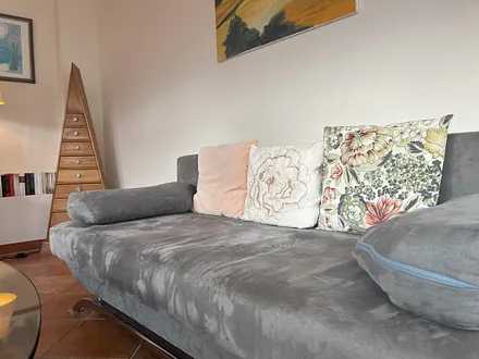 Gemütliche Schlafcouch