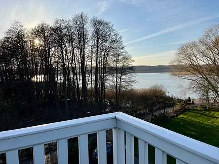 Blick von der Terrasse auf den Schmachter See