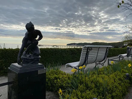 Strandpromenade mit Binzer Seebrücke