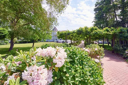Außenansicht Schlösschen am Schmachter See