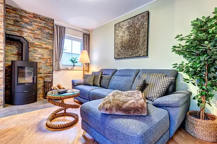 Wohnzimmer mit Kamin