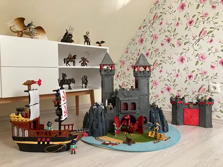 Die Raubritter in der Räuberhöhle ...