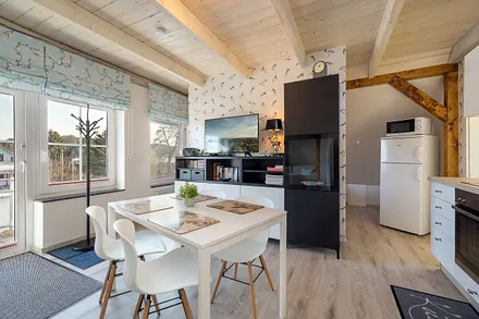 TV, DVD-Player, CD-Radio und WLAn sind vorhanden.