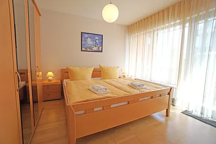 Hauptschlafzimmer mit Balkon