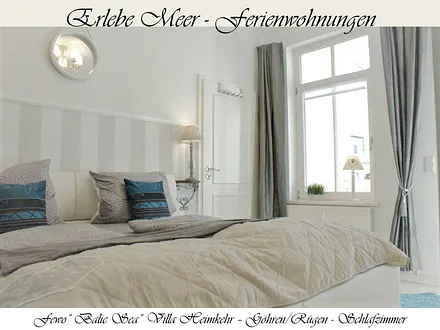 Das Schlafzimmer mit Doppelbett (1.80 * 2.00m) mit Topper, hier zweites TV