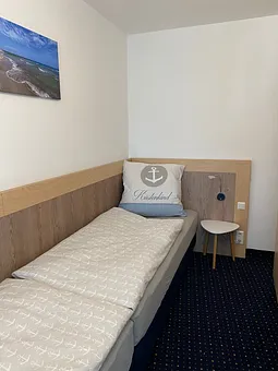 Schlafzimmer 2