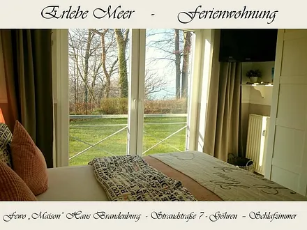 Blick auf den Garten und die Seebrücke von Göhren