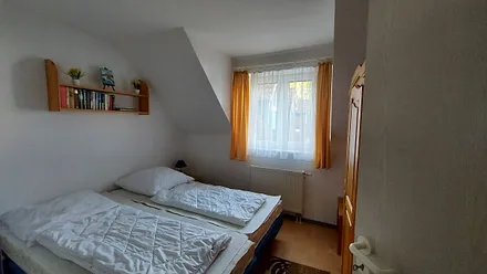 Schlafzimmer untere Ebene