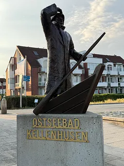 Der Fischer am Seebrückenvorplatz