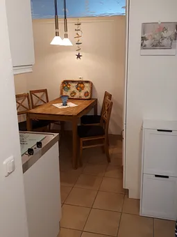 Pantry-Küche mit Essecke