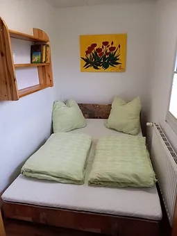 2. Schlafzimmer mit Doppelbett 1,20m breit