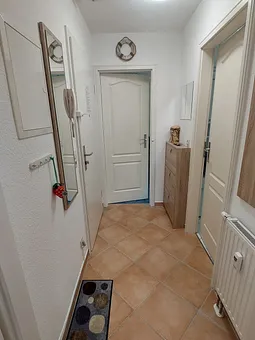 Flur mit Schuhschrank und Flurgarderobe