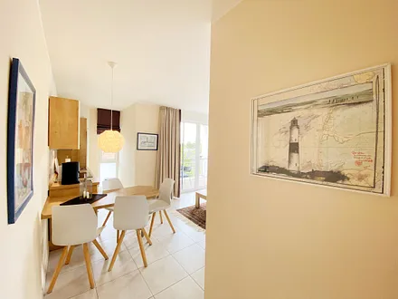 Essplatz mit Stühlen