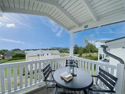 überdachter und bestuhlter Balkon (Süd) mit herrlichem Blick auf die Ostsee und die Halbinsel Mönchgut 