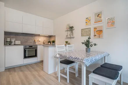 voll ausgestattete Küchenzeile