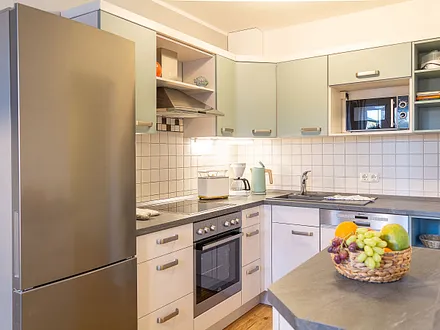 Die voll ausgestattete Küchenzeile