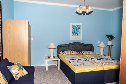 Schlafraum - Blick von der Tür aus