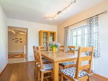 Der großzügige Essbereich