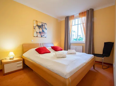 Das Schlafzimmer mit Doppelbett